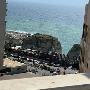 Rawche Universal **** Beirut
