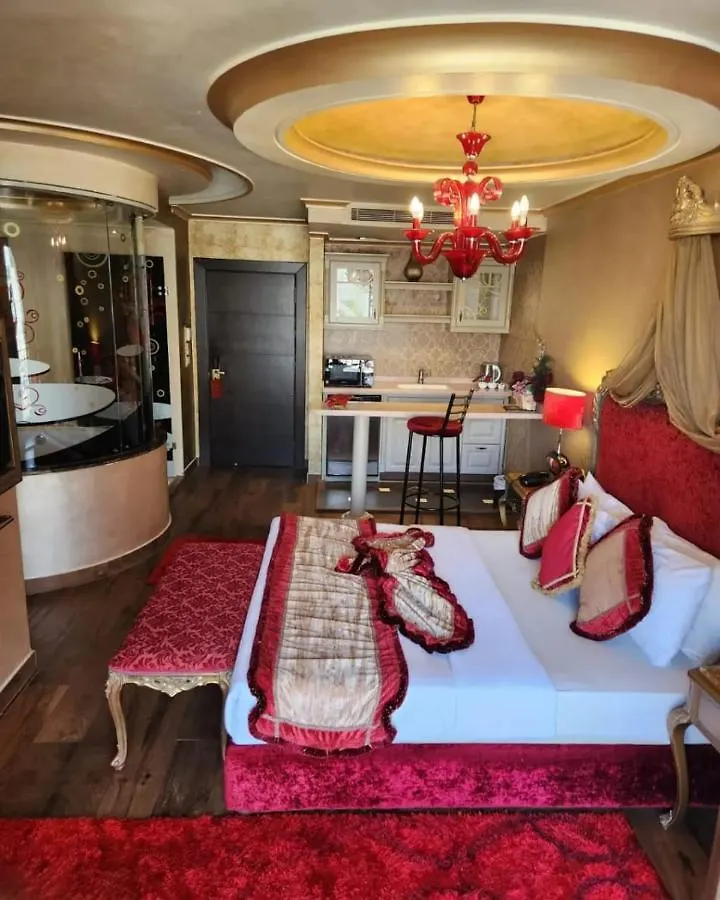 Q Hotel Beirut 4*,