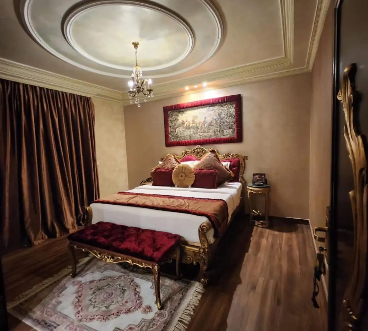 Q Hotel Beirut 4*,